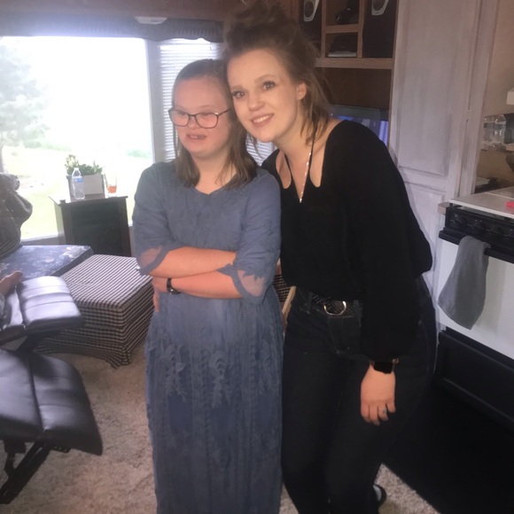 Meet your Posher, Jaynee - Picture 4 of 7